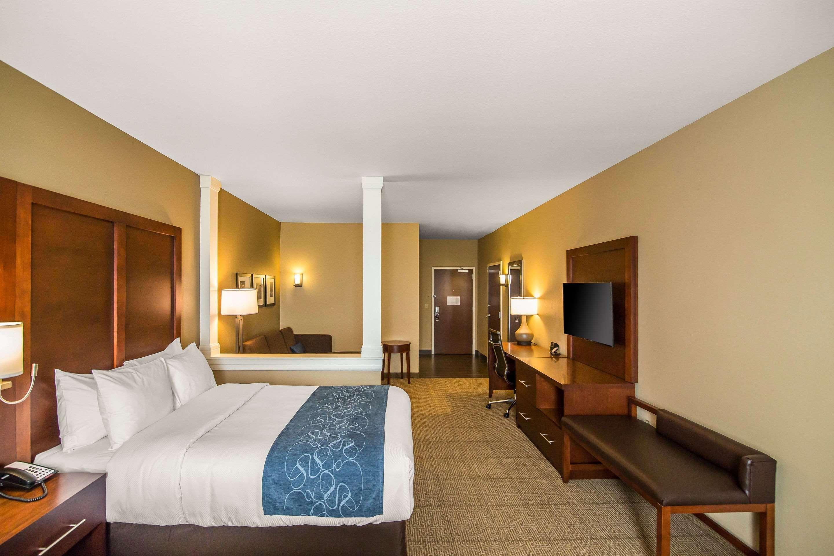 Comfort Suites - Dodge City Εξωτερικό φωτογραφία